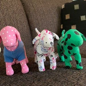PINK-Victoria Secret’s mini dog toys